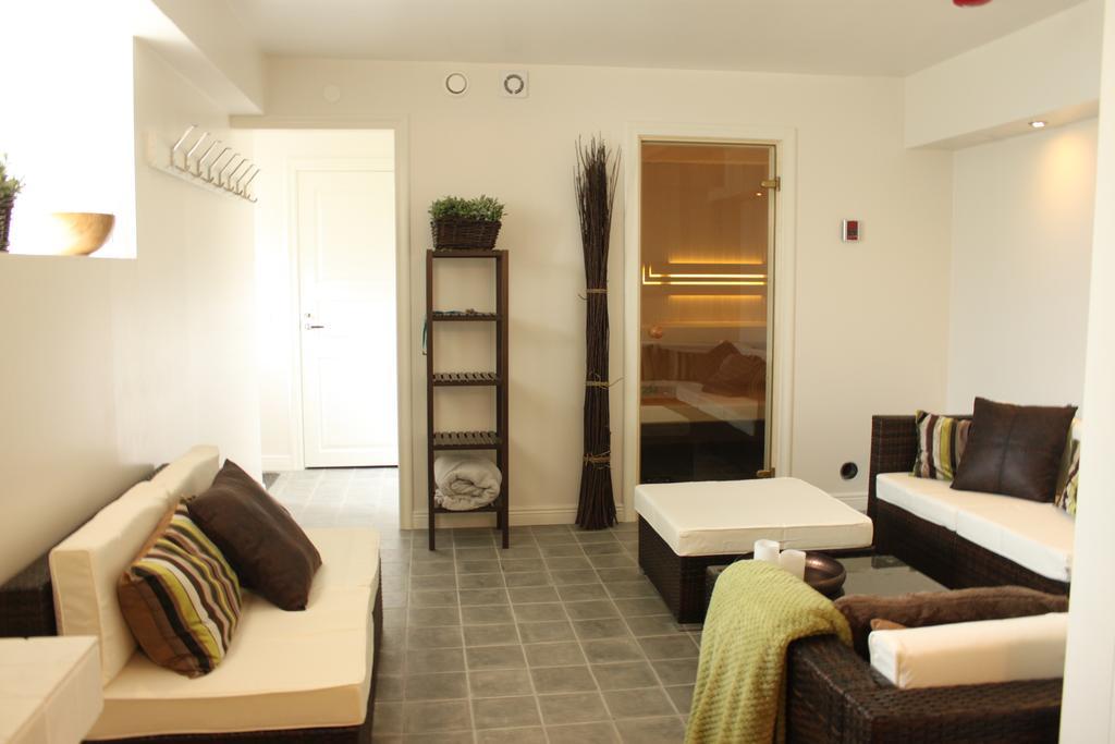Guesthouse Eleven Hotel أرفيكا المظهر الخارجي الصورة
