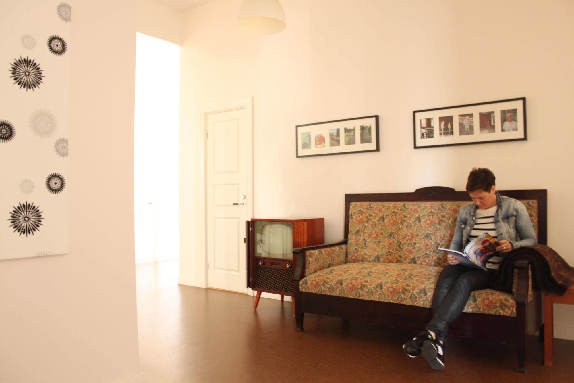 Guesthouse Eleven Hotel أرفيكا المظهر الخارجي الصورة